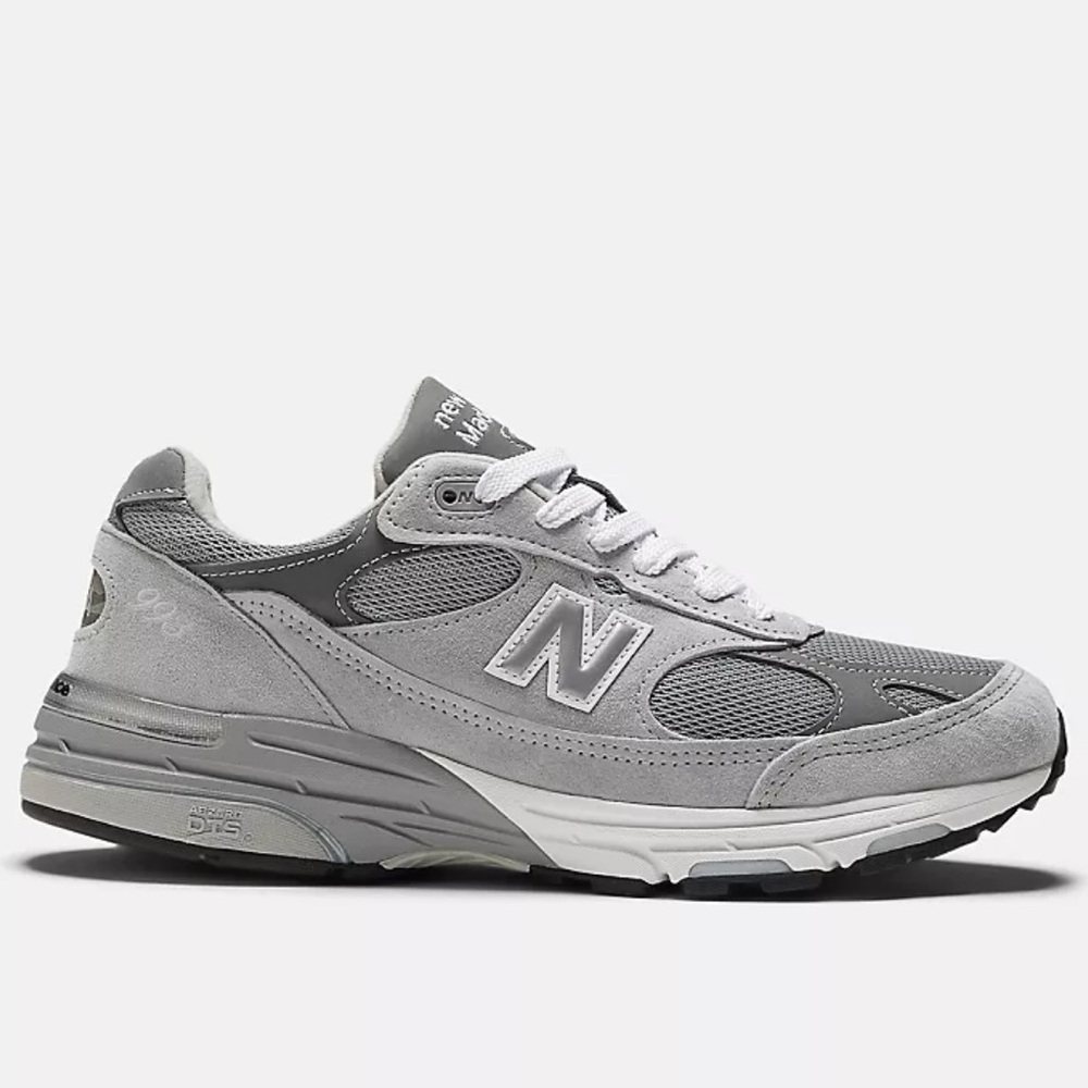 New Balance 993 Unisex Gray and White Sneakers: M 7.5 / W 9